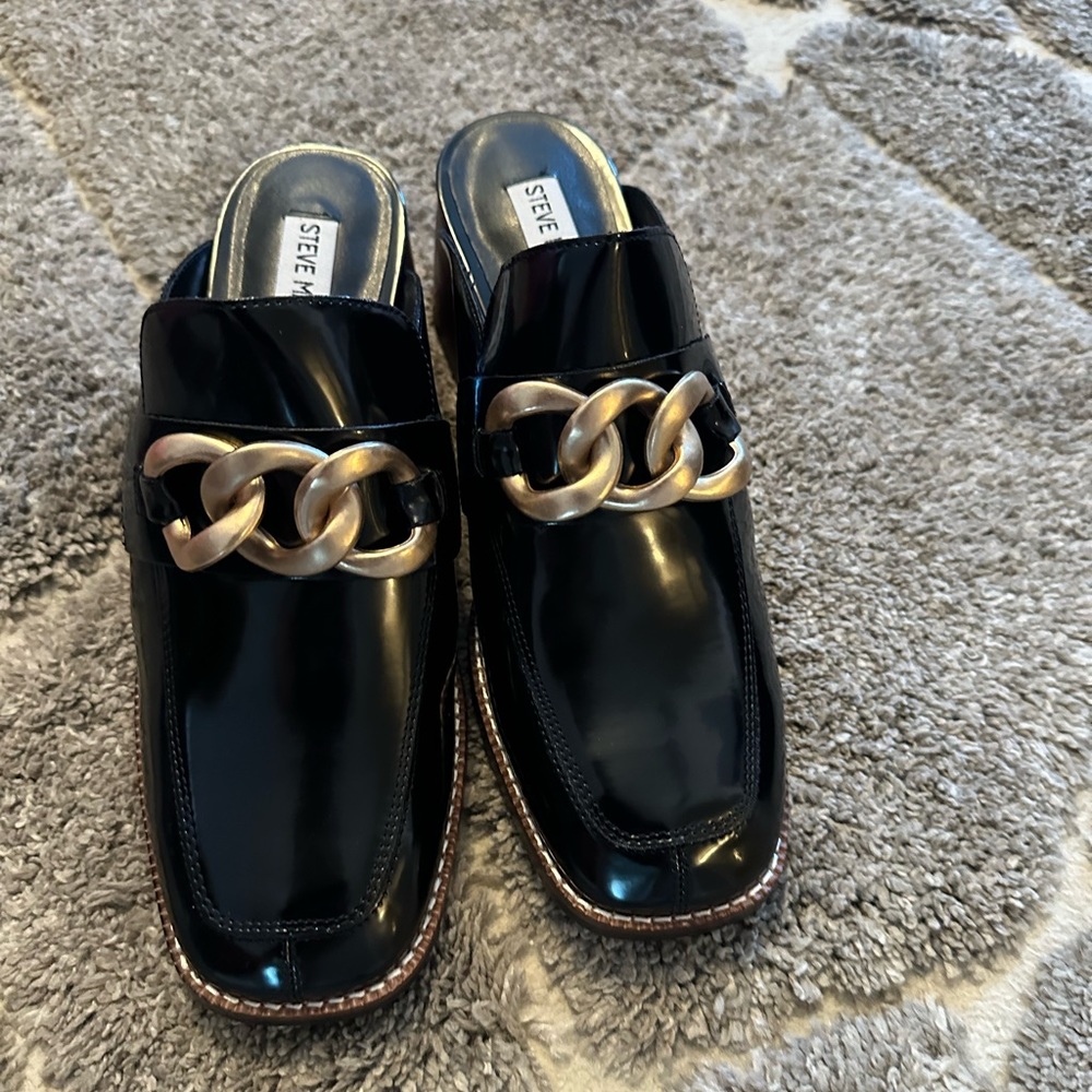 STEVE MADDEN MULE LOAFERS brand new never worn!!